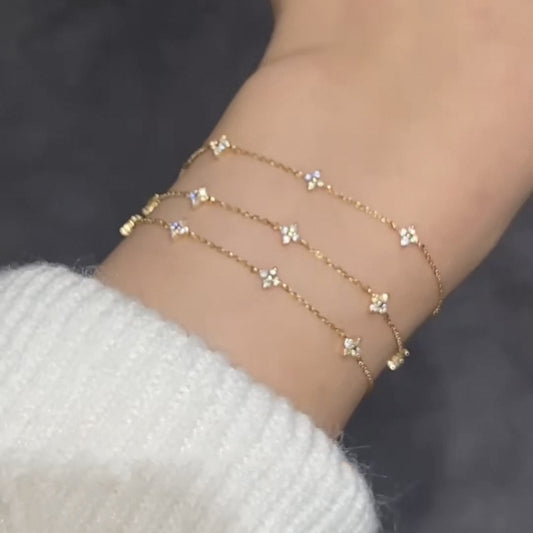 Made Of S925 Sterling Silver Plated With 14K Gold Featuring A Four-leaf Clover Design With Zircon Stones