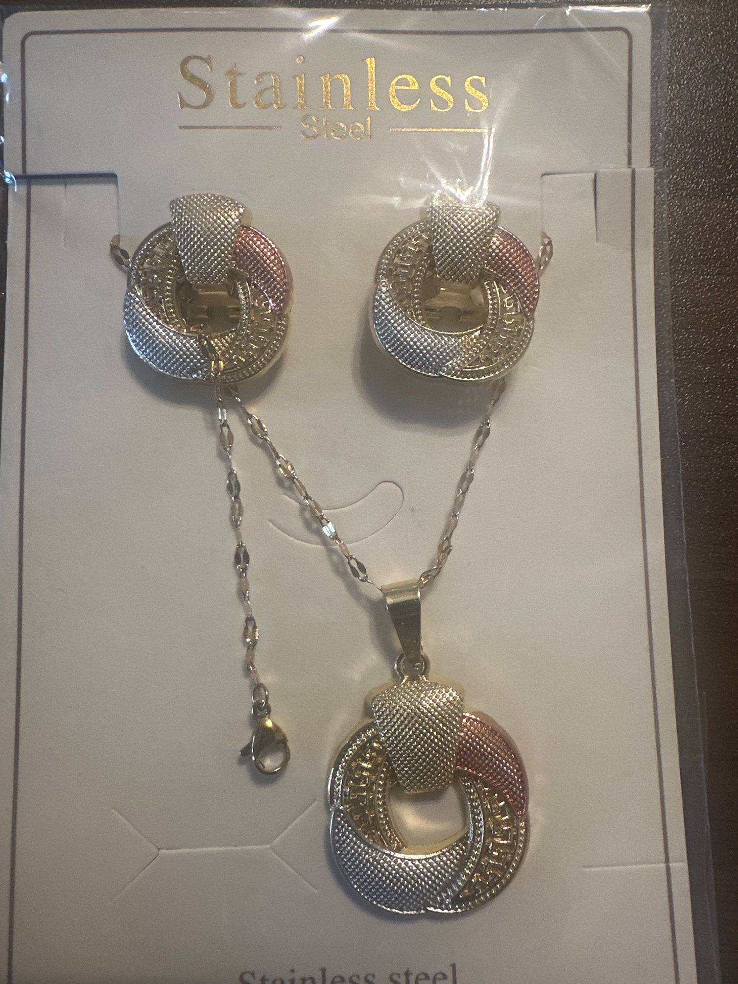 Tri color earrings set