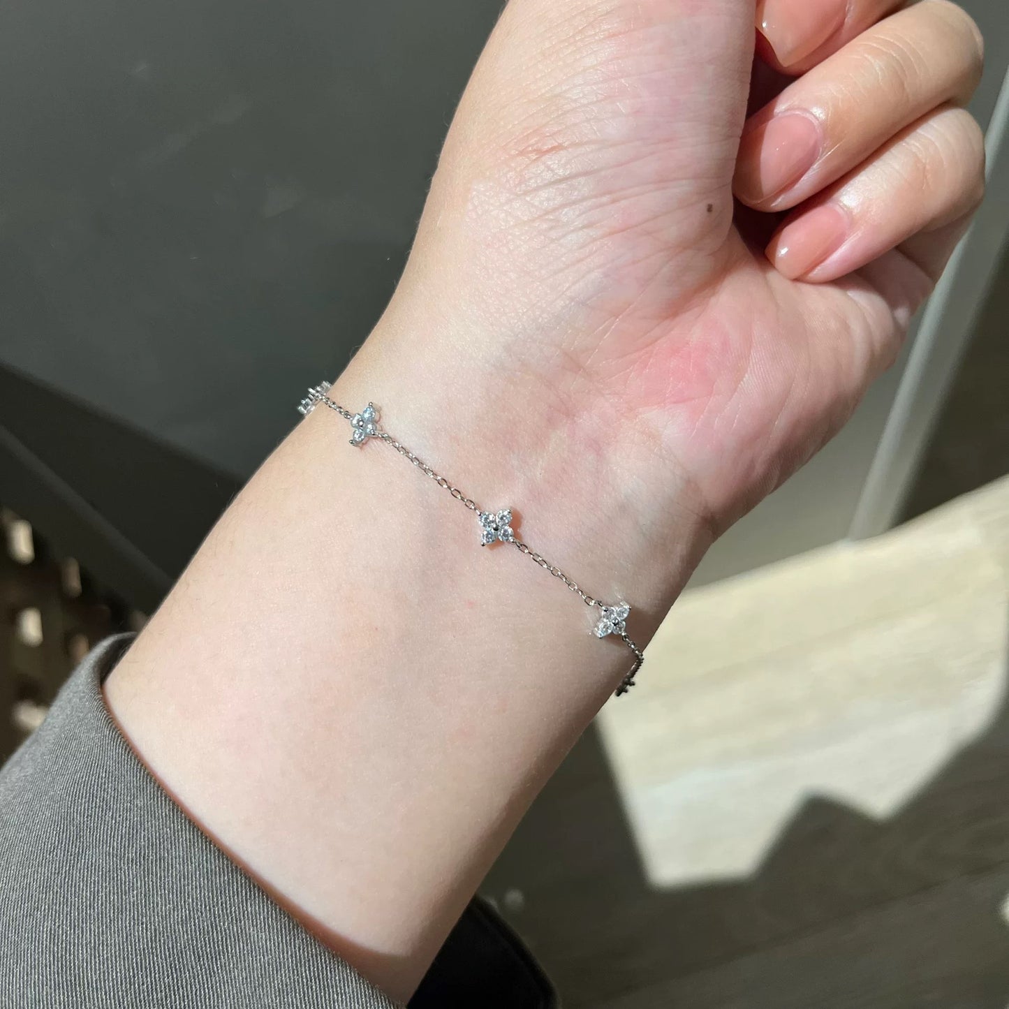 Made Of S925 Sterling Silver Plated With 14K Gold Featuring A Four-leaf Clover Design With Zircon Stones